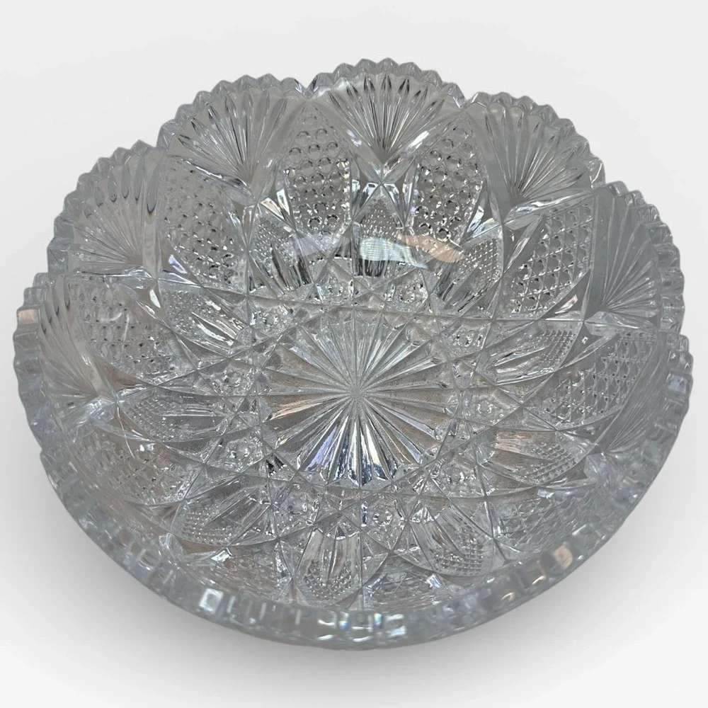 Mikasa Hoya Crystal Cut 9” Vintage Glass Bowl Centerpiece